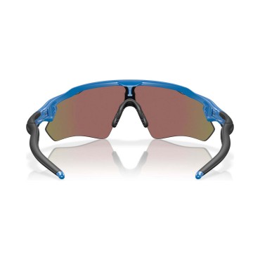 Polarized Fashion Su...